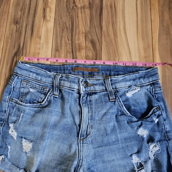 Joe's Denim Distressed Jean Shorts Size 26 - Picture 5 of 6